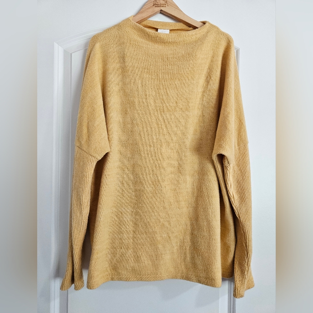 H&M Mustard Yellow Sweater